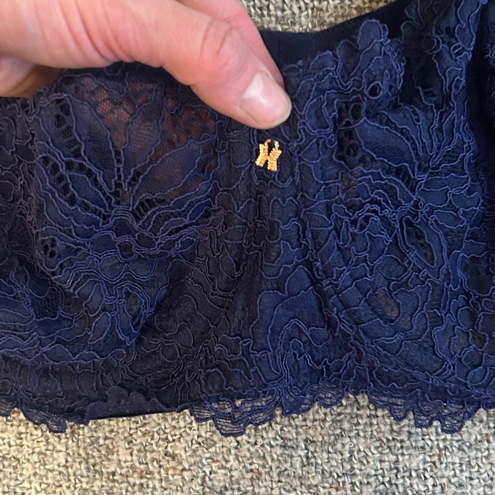 Savage X Fenty Unlined Blue Lace Bra - Picture 4 of 6